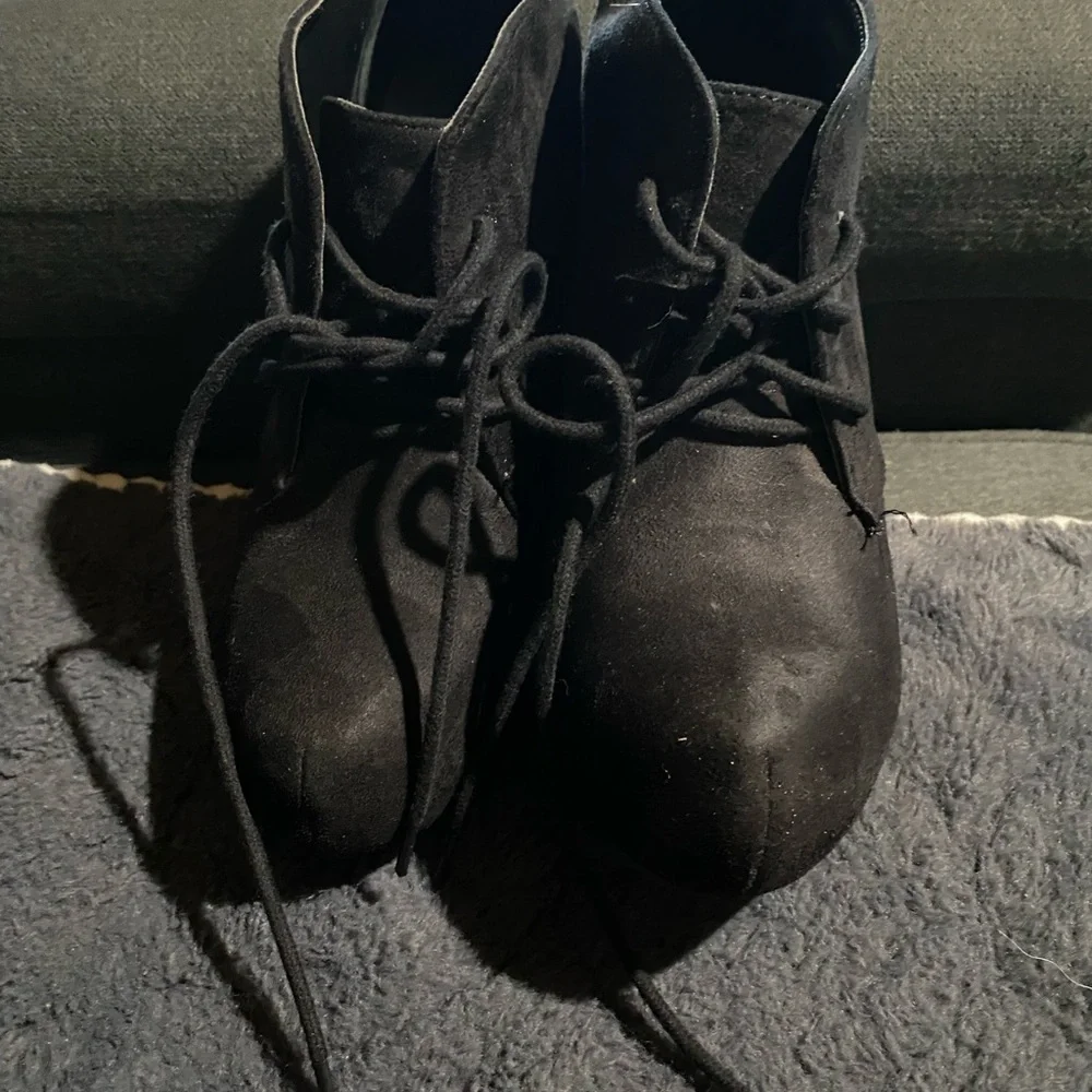 Booties - Picture 3 of 4